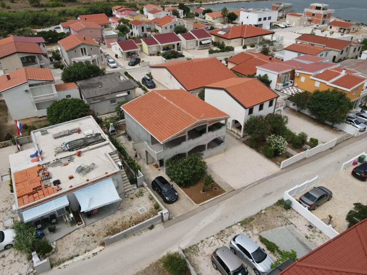 Apartmán Zrinec Vir Exteriér fotografie