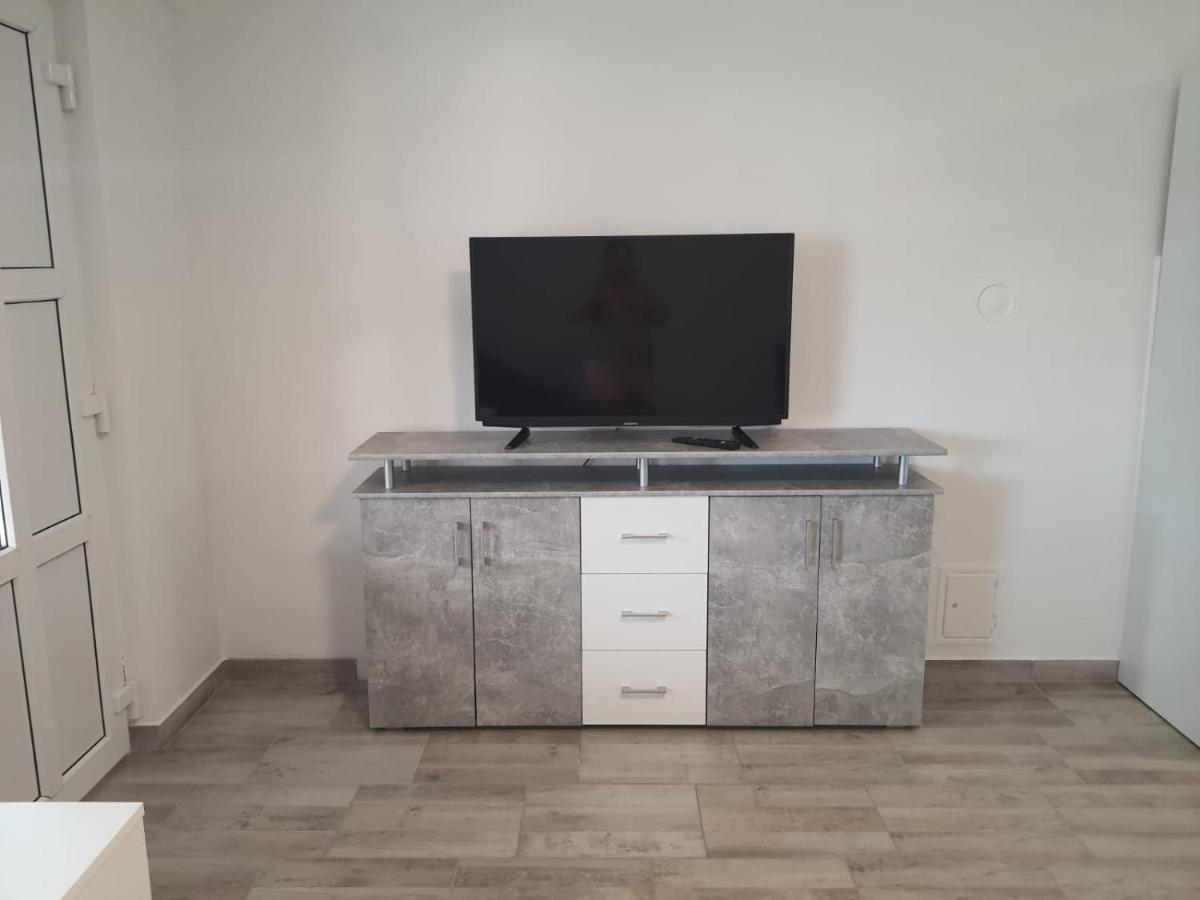 Apartmán Zrinec Vir Exteriér fotografie