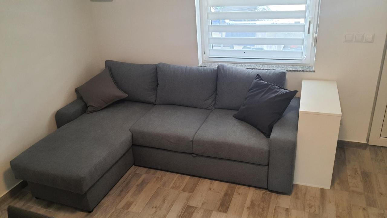 Apartmán Zrinec Vir Exteriér fotografie